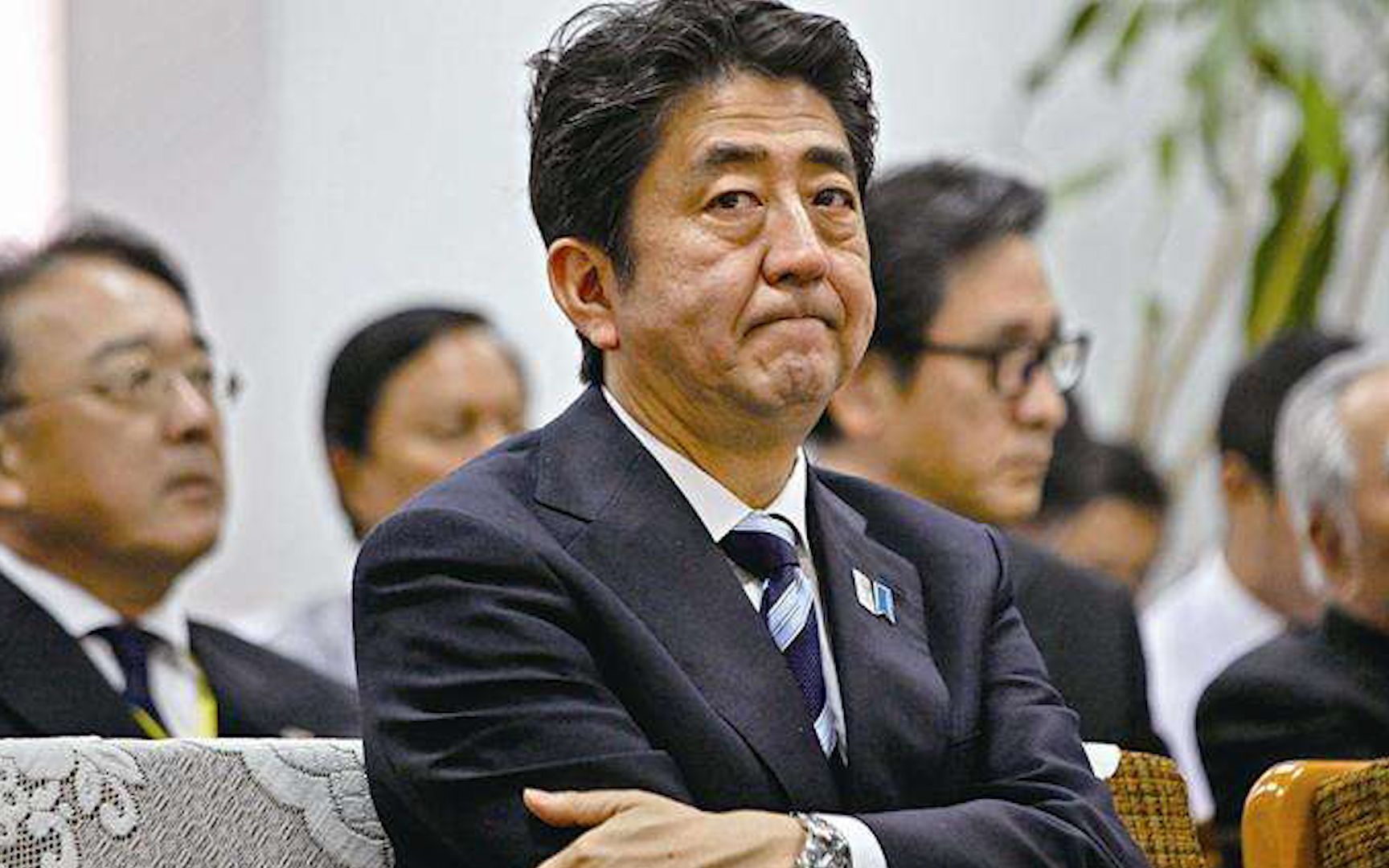 安倍打破最长连续执政纪录,成为在任时间最长首相哔哩哔哩bilibili