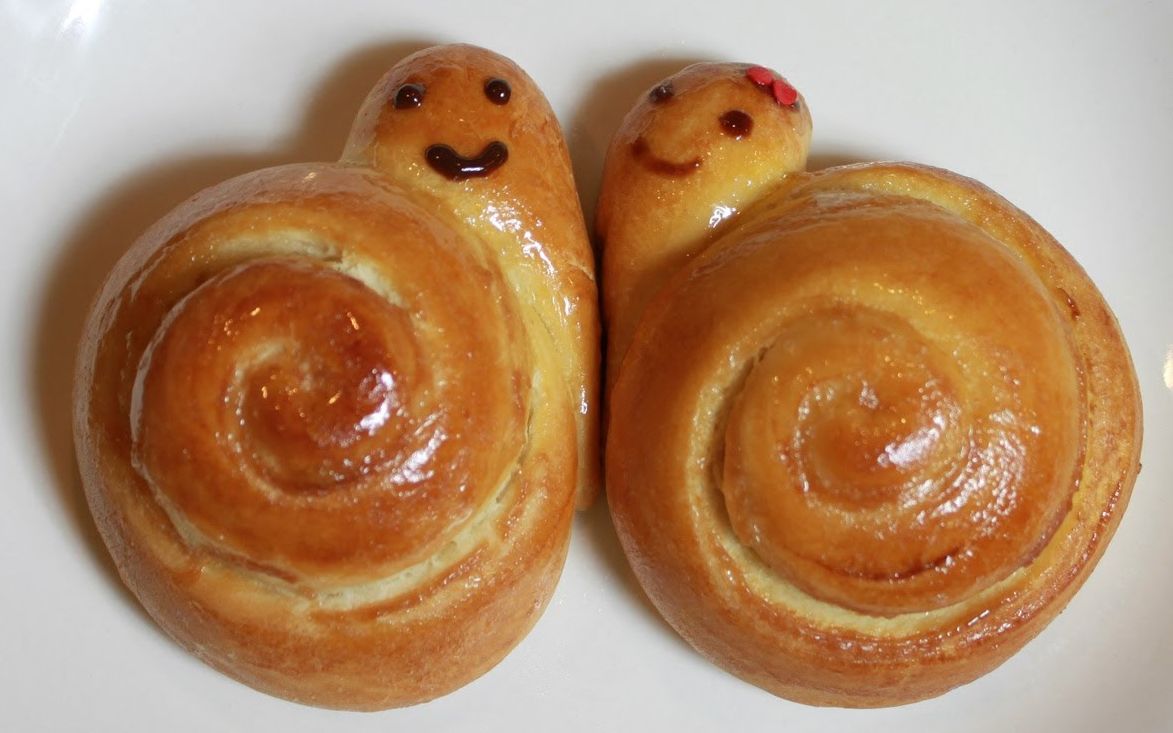 早餐吃个可爱的甜蜗牛面包,做的好像,吃的好香(『)