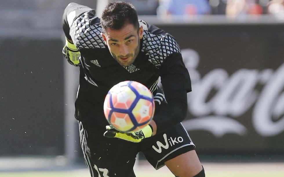 昔日门神安东尼奥阿丹皇家贝蒂斯时期扑救集锦