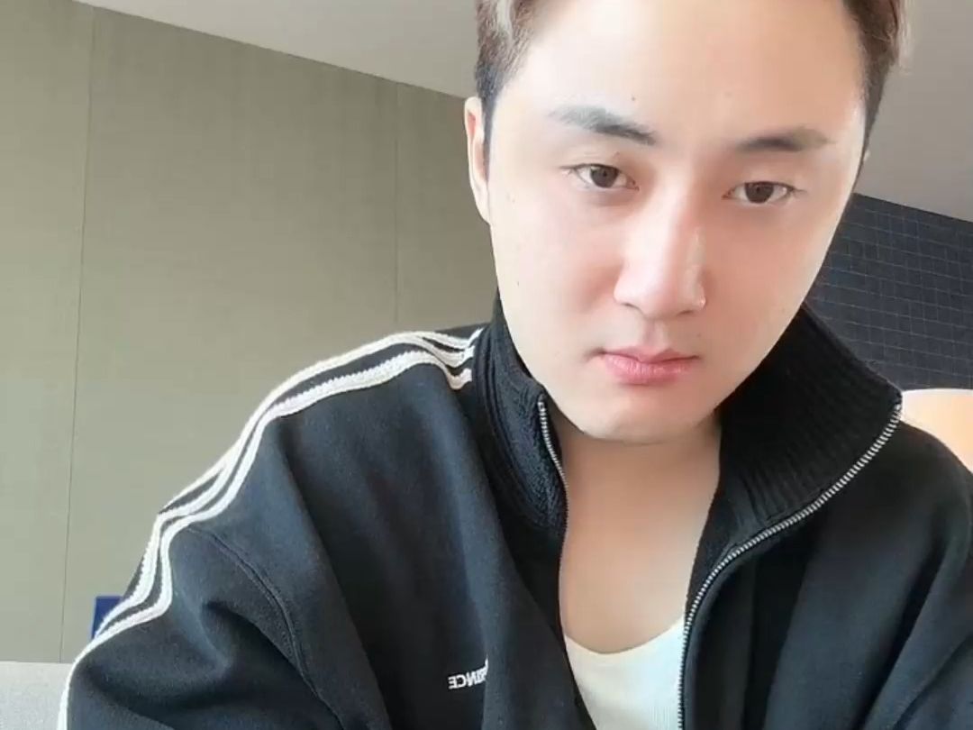 12.15 娱加子龙 讲讲线下酒桌上的在石250