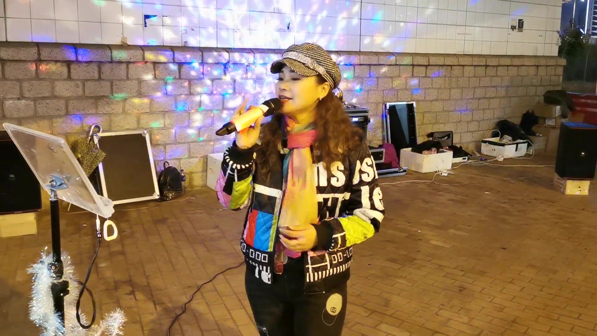 女歌手刘冰冰翻唱经典歌曲《一场游戏一场梦》好听极了,不输原唱_哔哩