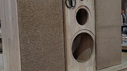 8寸3分频橡胶木燕尾榫结构音箱,喜欢请留言!