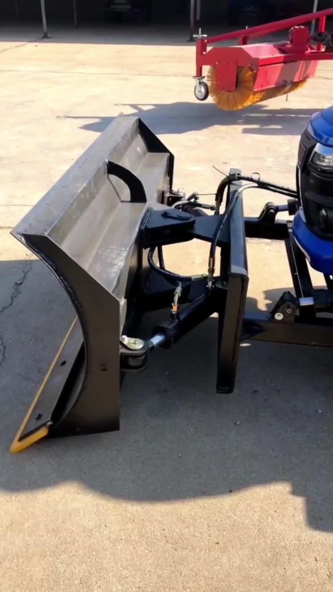 道路推雪设备路面积雪推雪铲高速公路铲雪车车载式路面铲雪机