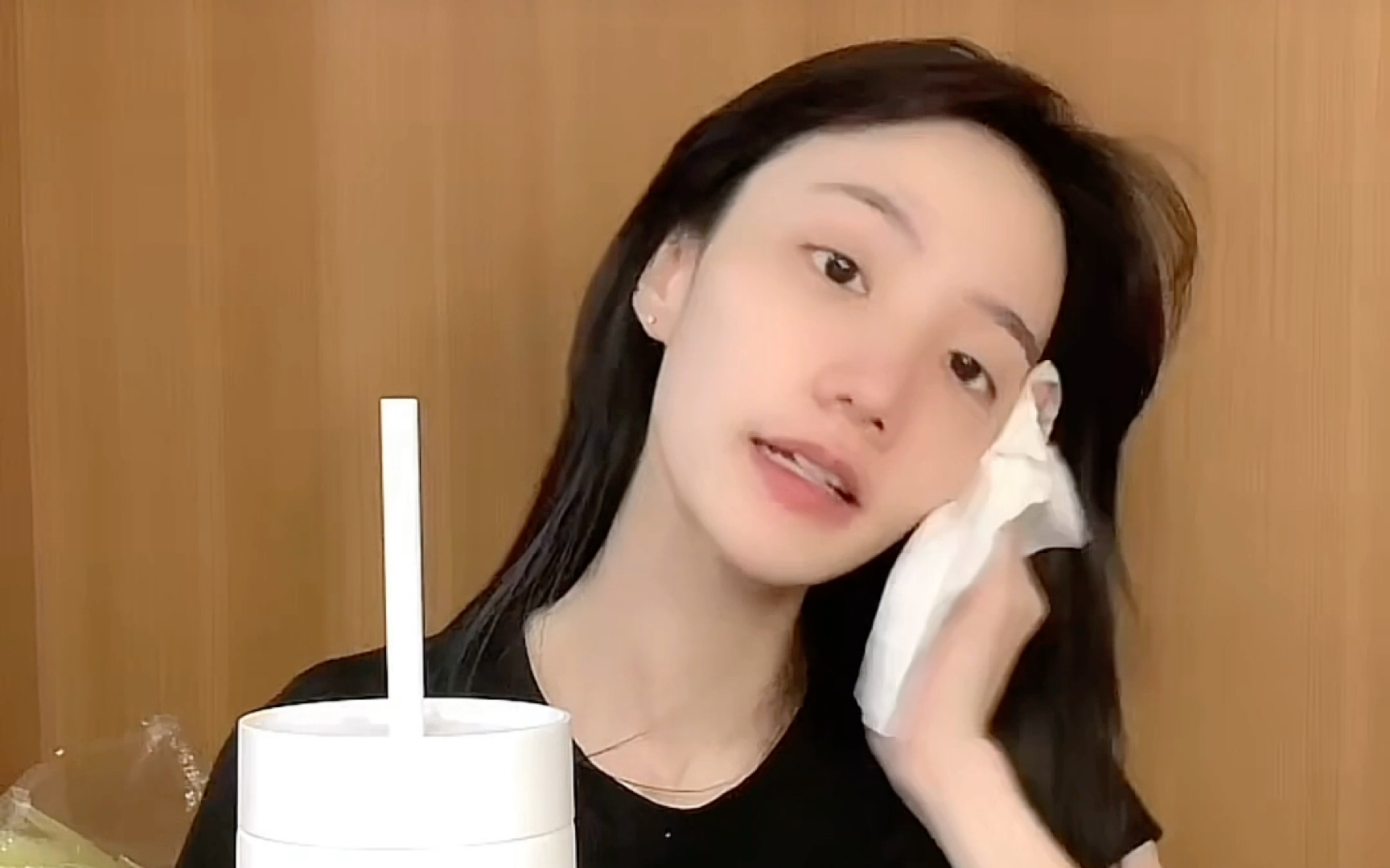 【学姐爱我 可以吗】染了新发色直播卸妆的小狐狸/卸了妆更帅了勒