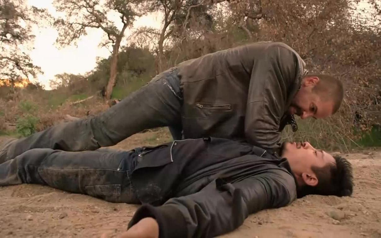 斯科特阿金斯枪杀近距离近身格斗剪辑