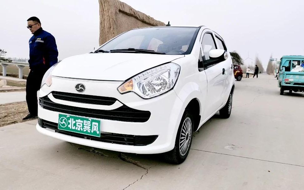 北京巽风电动汽车参数图片
