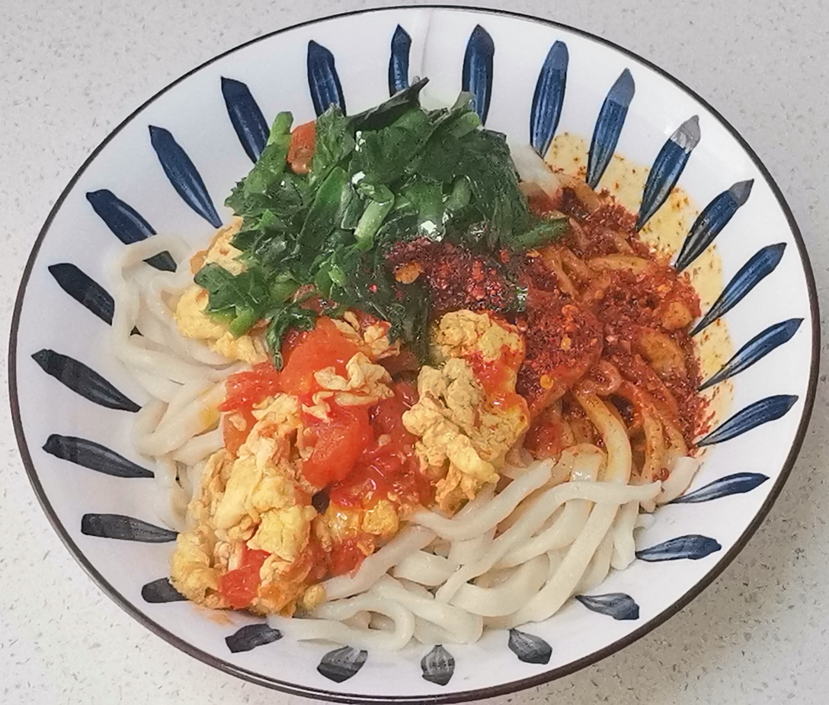 陕西素臊子手擀面,爽滑劲道,唇齿留香,吃起来非常过瘾