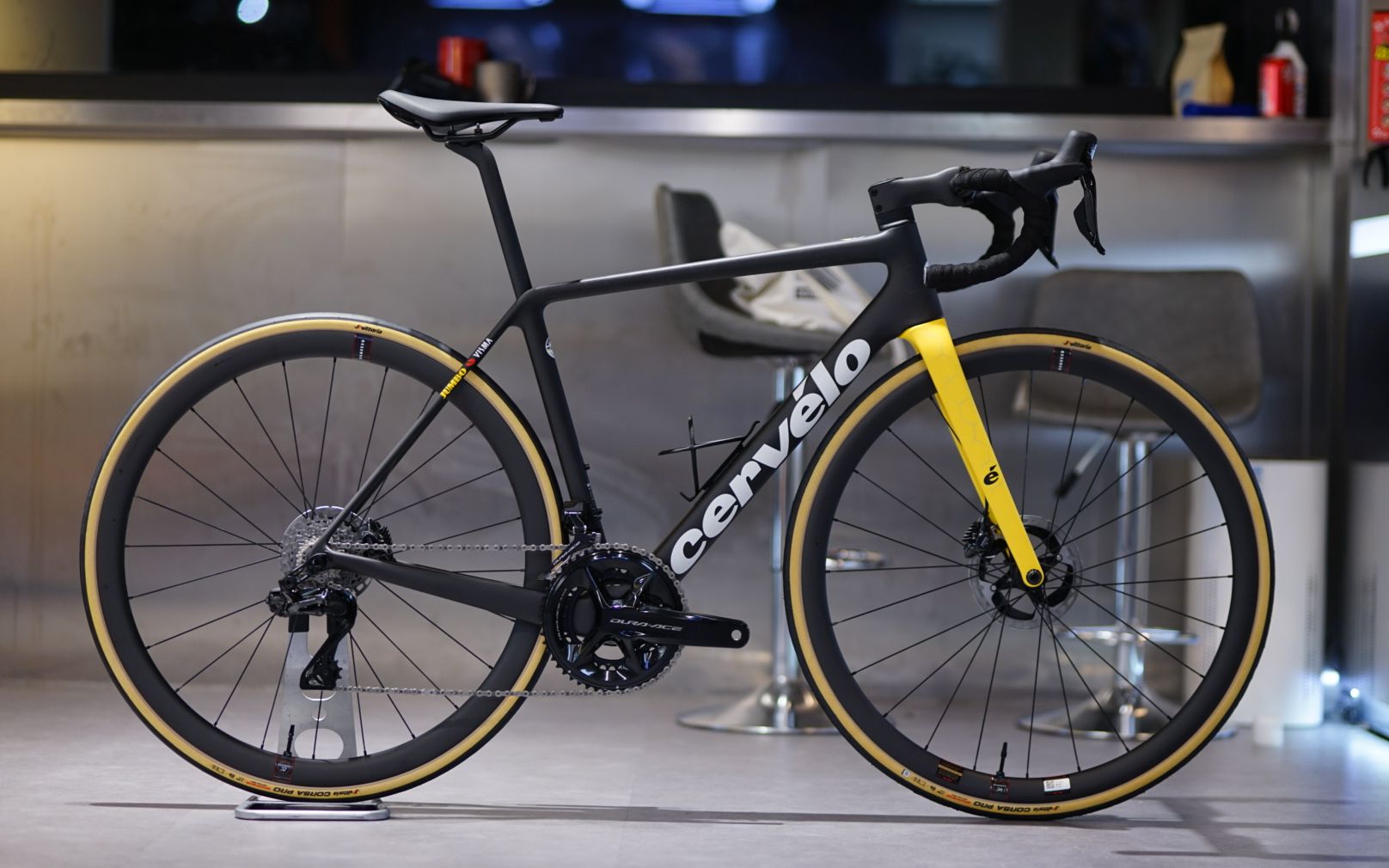 珍宝车队Team Jumbo–Visma Cervelo R5装车哔哩哔哩bilibili