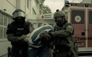 Video herunterladen: 【POLIZEI FILM】德国黑森州法兰克福TV和 PropCop联合制作SEK短片