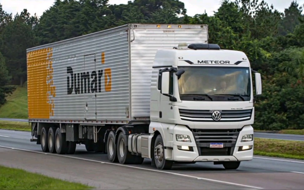 巴西新款大众卡车,德国曼恩的车头