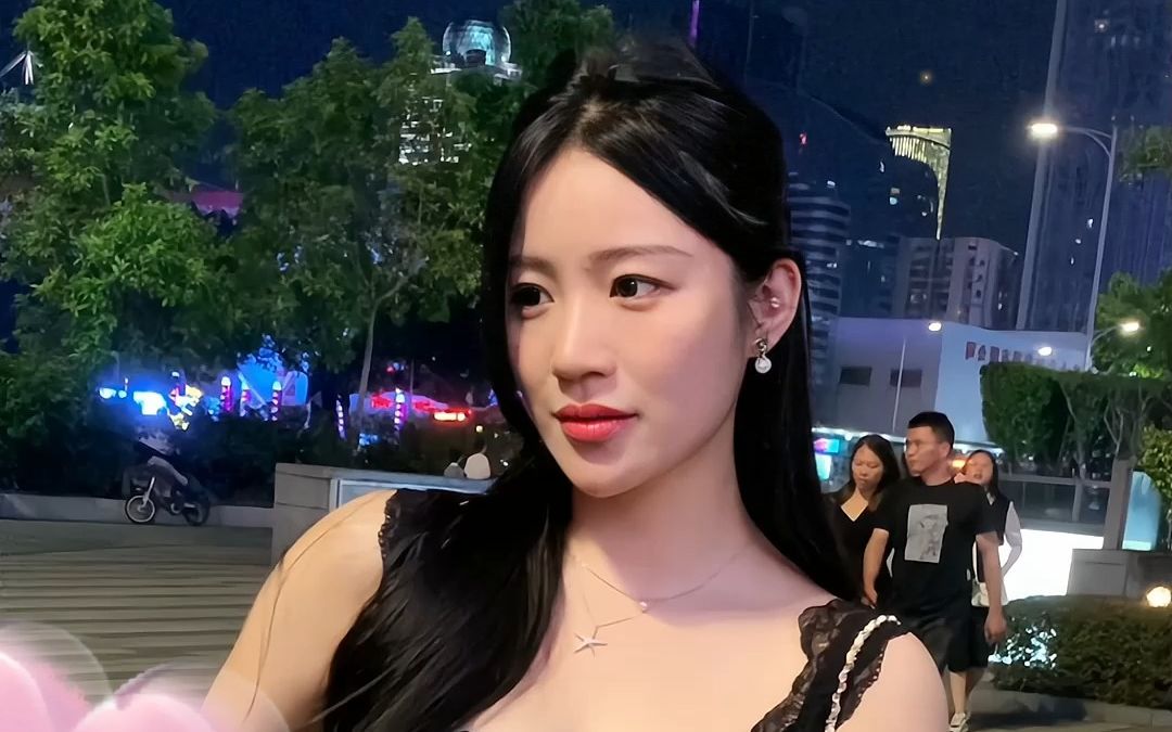 体贴愿意养男生 #深圳街访 #大长腿 #美女 #谈恋爱 #街头采访搞笑