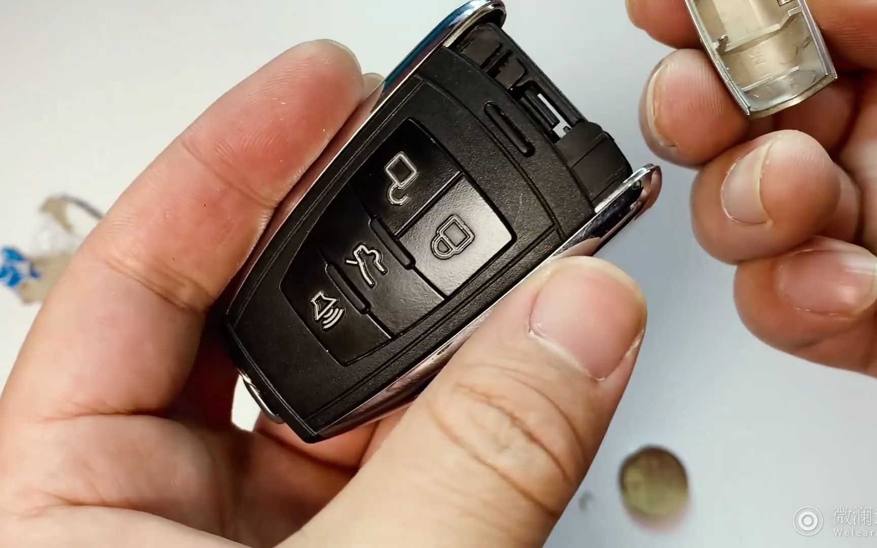 北汽eu5车钥匙换电池_哔哩哔哩_bilibili