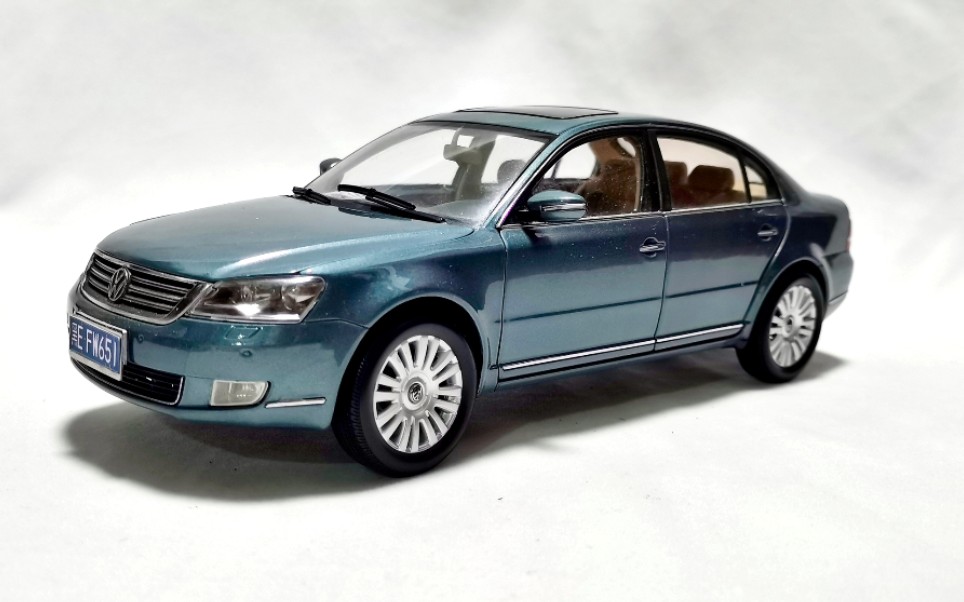 1 18上海大众上汽大众老帕萨特领驭PASSAT 2. 8 V6模型评测测评1:18Volkswagen Passat~模型不烧机油哦哈哈哈哔哩哔哩bilibili