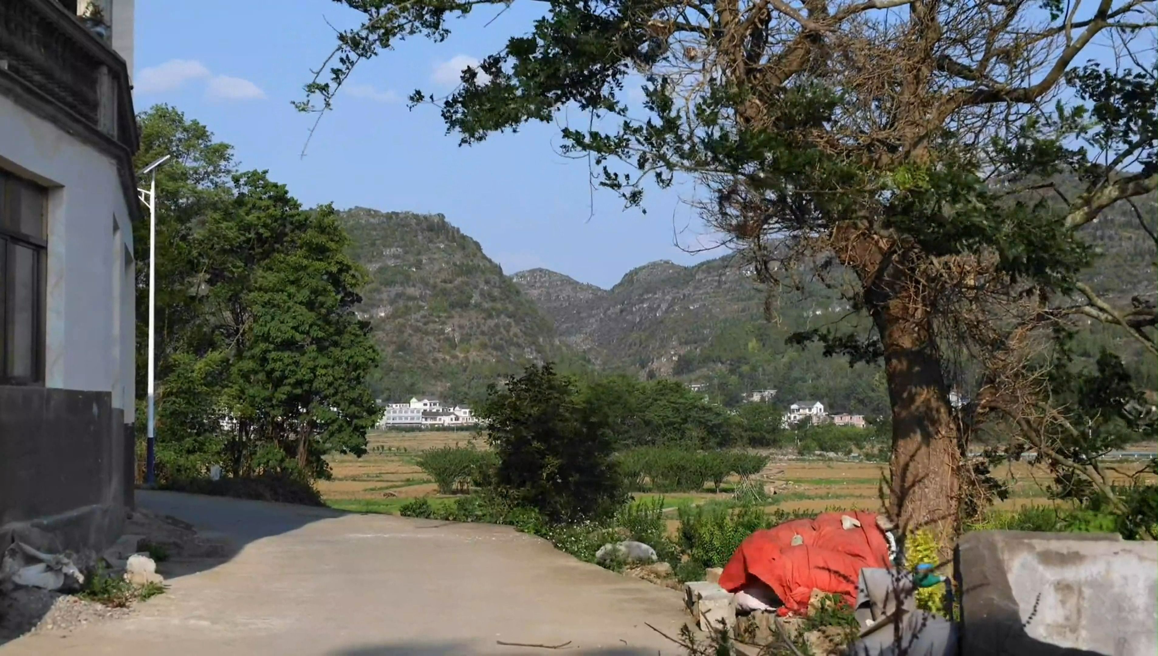 “在老家的感觉真好，屏幕前的你有多久没回过老家了”-旅行风景moment-旅行风景moment-哔哩哔哩视频