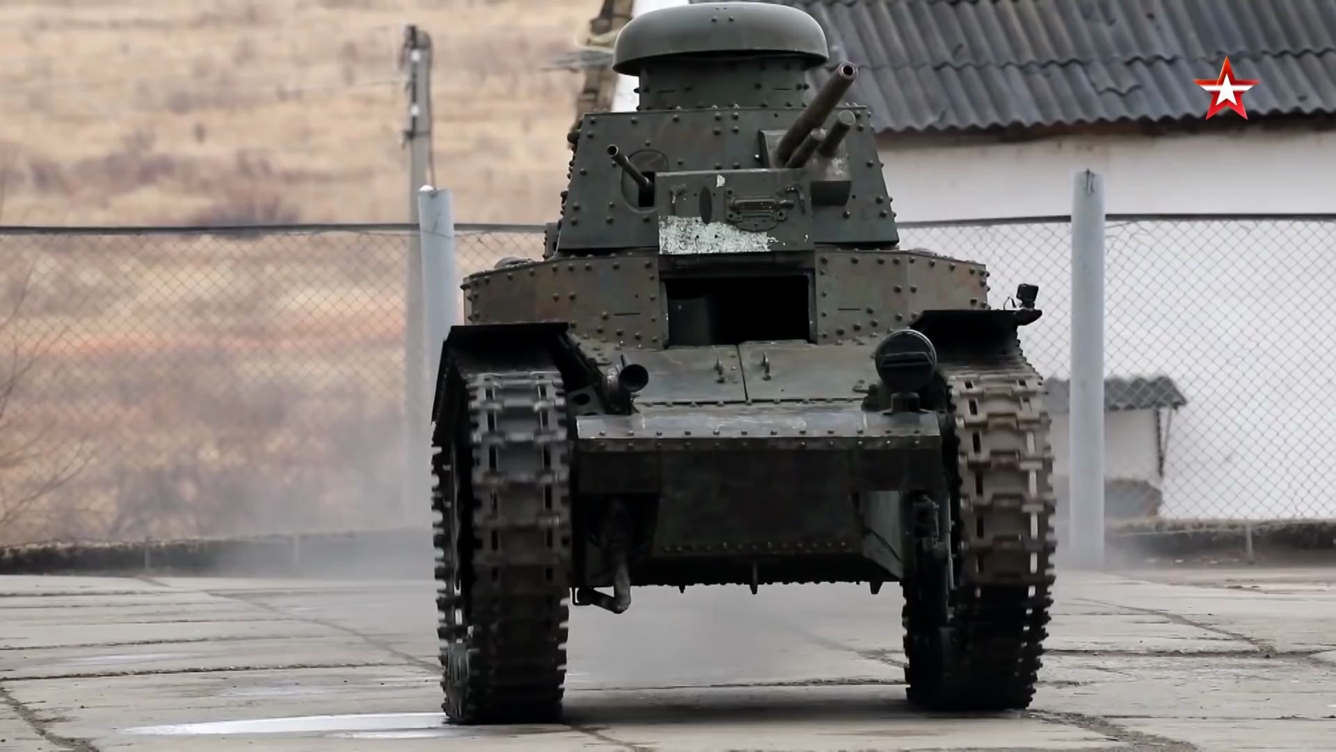 苏系坦克鼻祖100年前制造的t18小型护卫坦克