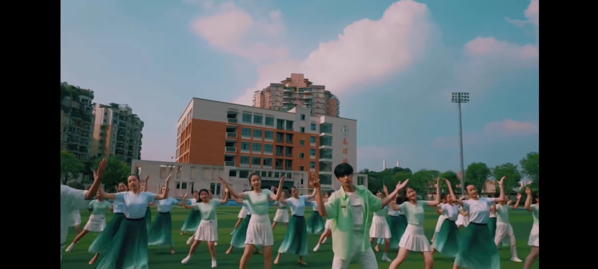 【都来看重庆七中宣传片】,朱志鑫邓佳鑫汪俊熙