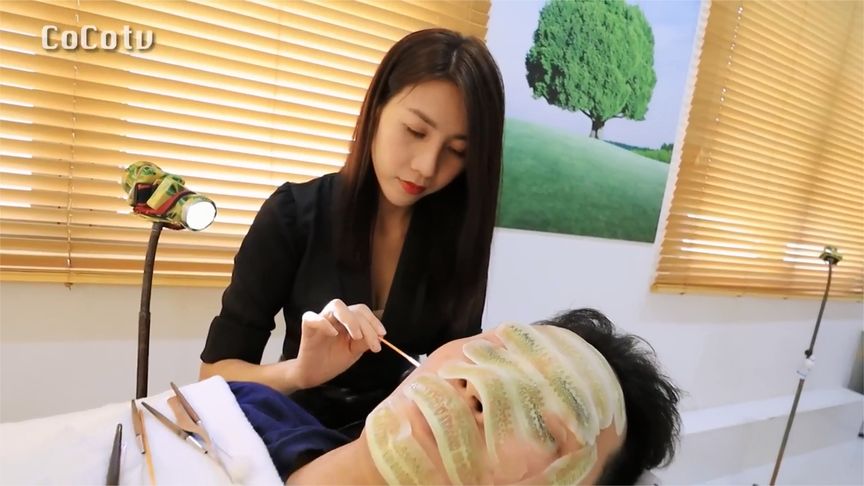 越南美女理发师洗头按摩