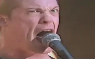 Video herunterladen: 【Jason Newsted】Jason的10大惊艳时刻！