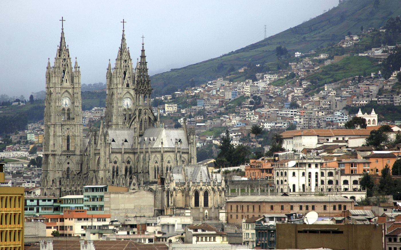 【航拍】南美洲国家厄瓜多尔首都——基多Quito Ecuador 4K Drone哔哩哔哩bilibili