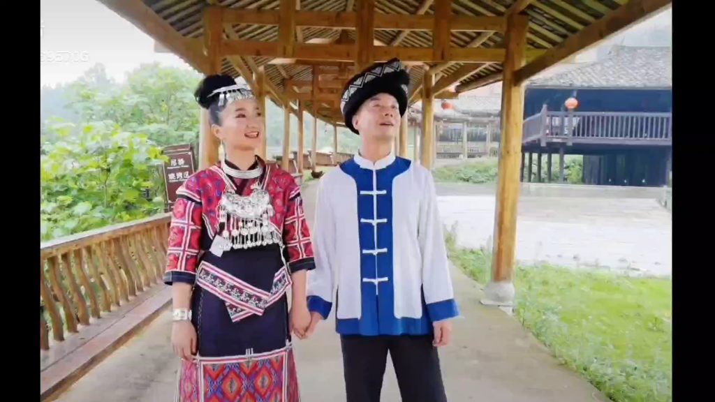 湘西阿哥阿妹唱情歌