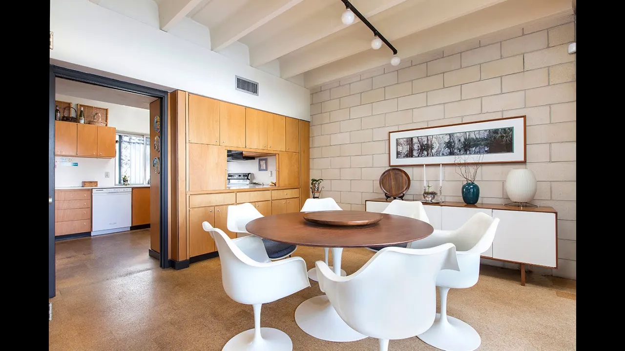 【搬运】佛罗里达冬季天堂的华丽中世纪现代风格