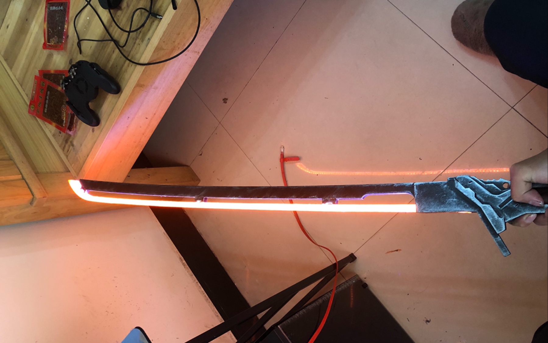 活动作品简单的制作赛博朋克2077热能武士刀