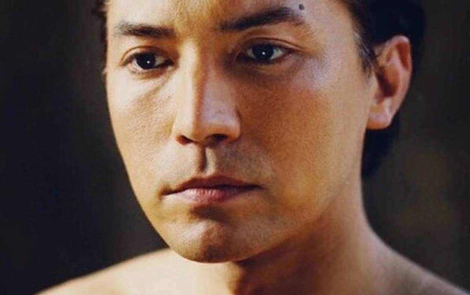 【尊龙】从小帅到大的感觉,尊龙的几十年的样貌变化