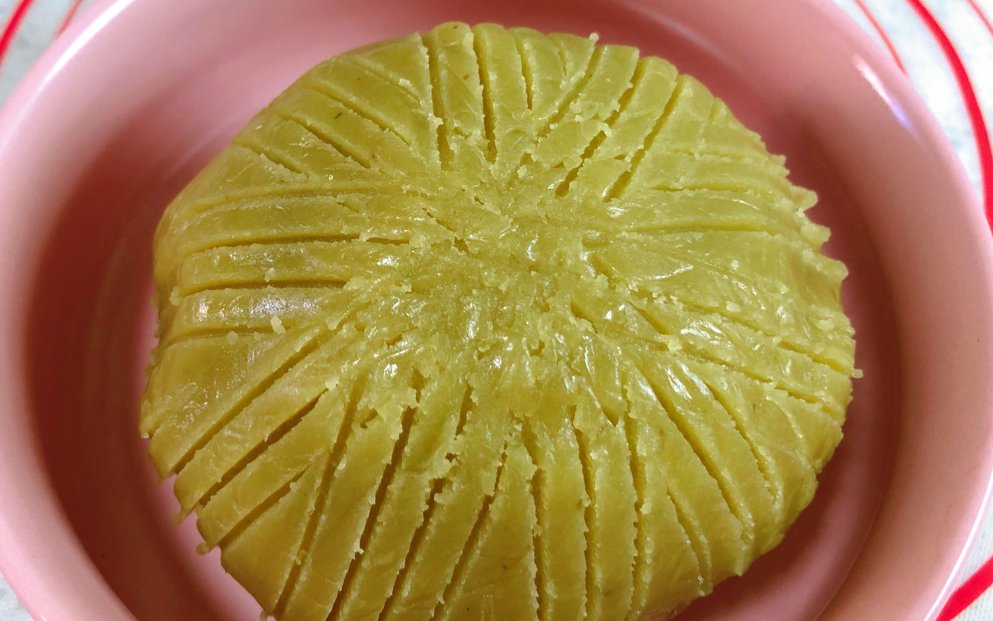 万能莲蓉馅,炒20分钟就出锅,细腻绵软,口感清甜,1斤莲子出3斤_哔哩