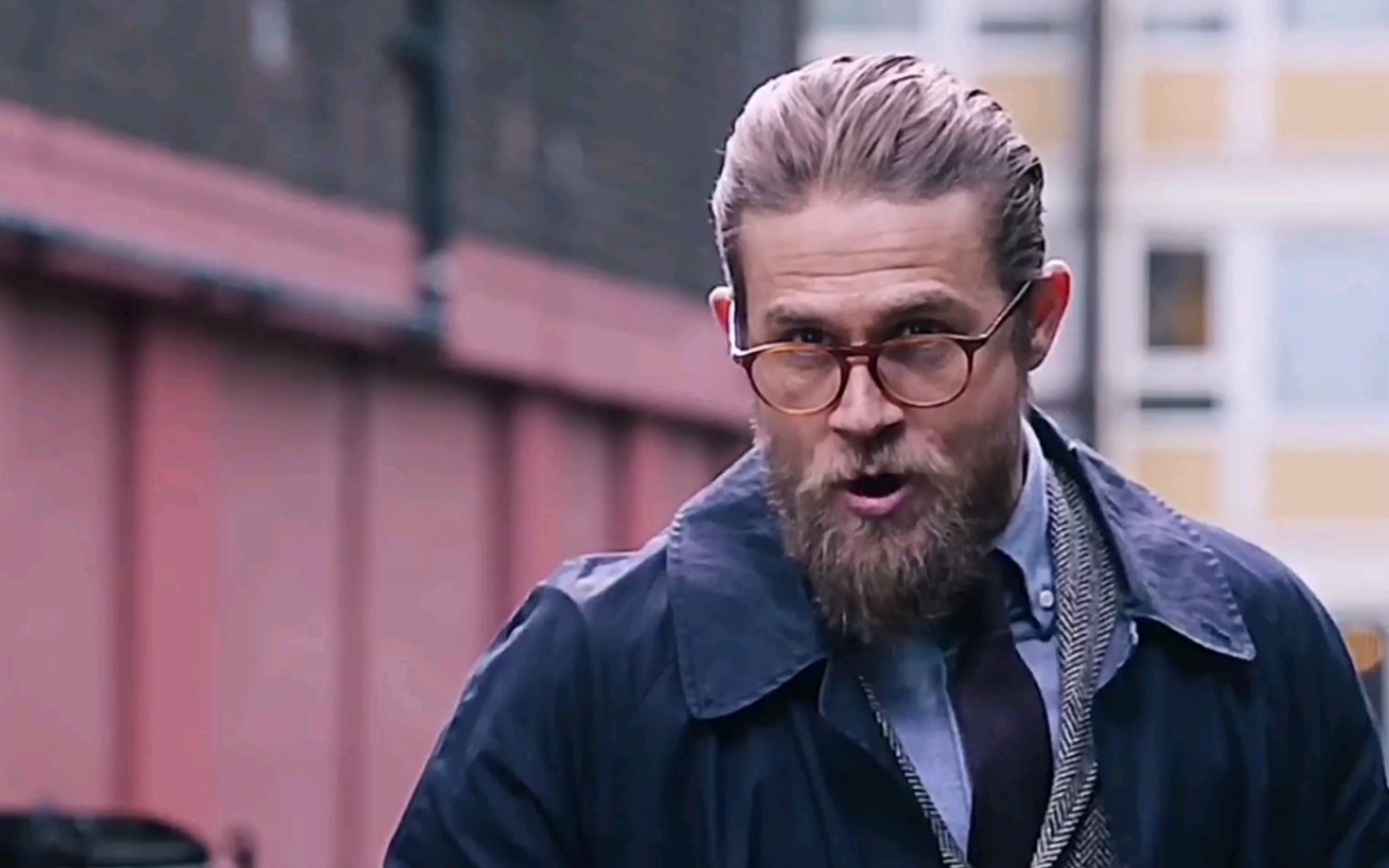 当小混混遇到真正的黑社会