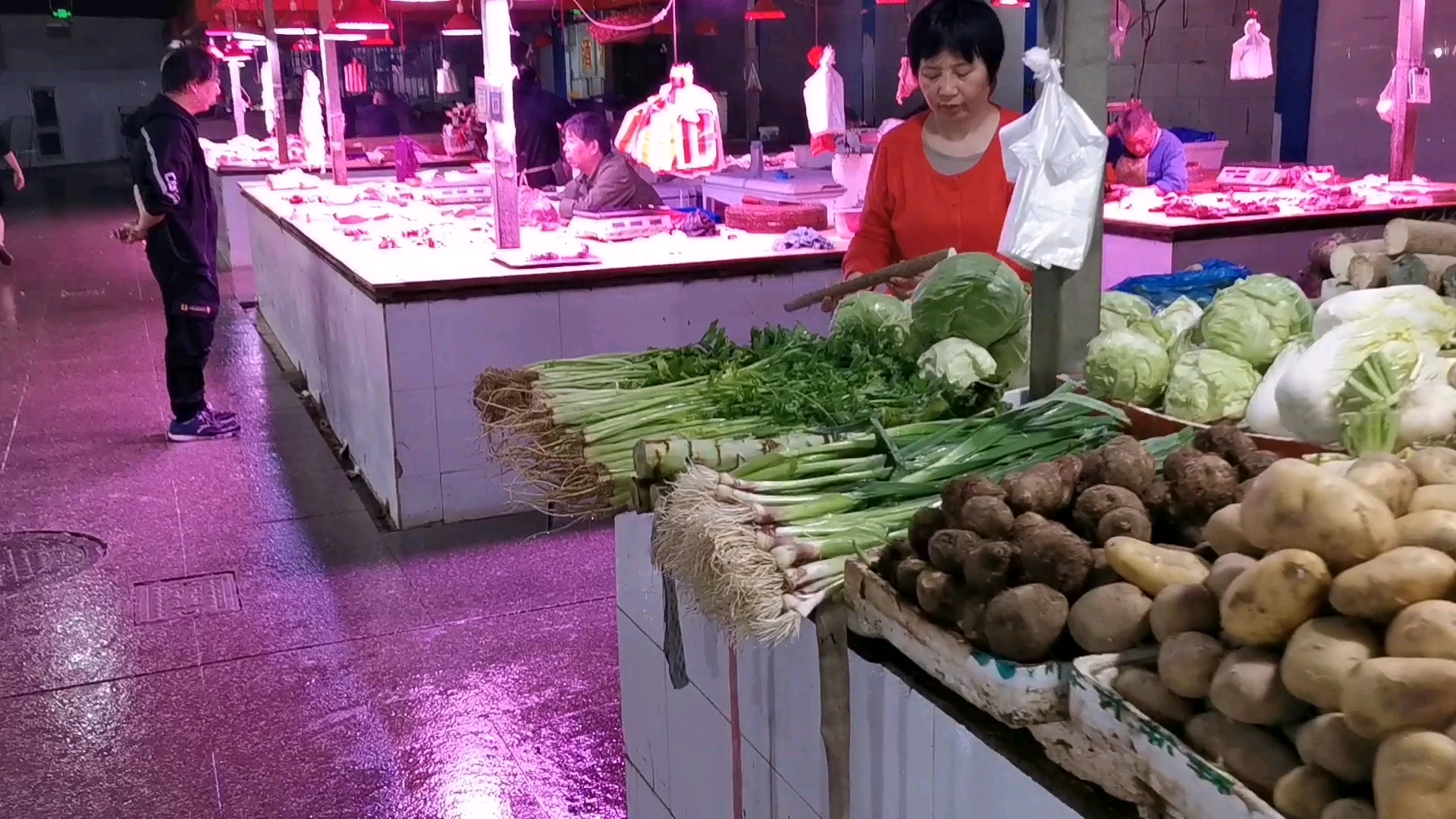 浙江台州猪肉暴跌,看看现在卖多少钱一斤?这个价格你能接受吗哔哩哔哩bilibili