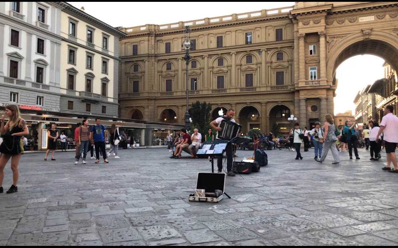 佛罗伦萨的街头艺人