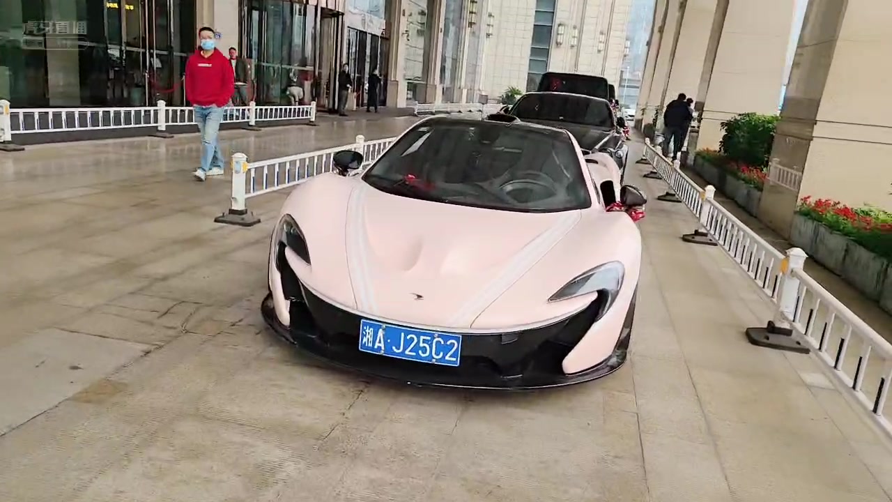 [超清].[户外].[集梦会长【116超跑】].[拉法p1接亲-大象up].