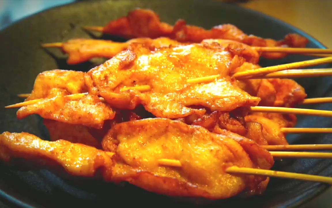 炸里脊大概是鸡胸肉最好吃的做法了,这是楼下小吃店老板的配方哦