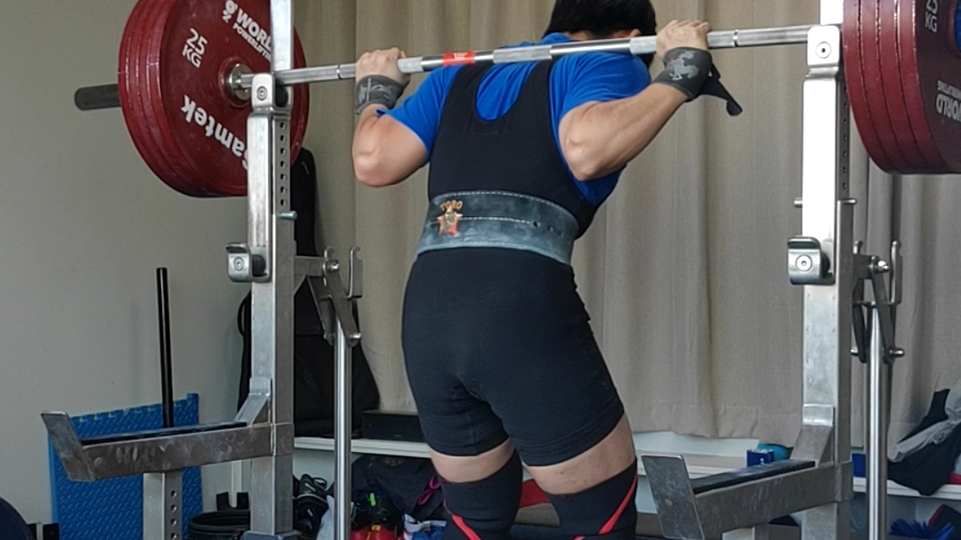 力量举鼠王蹲220kg