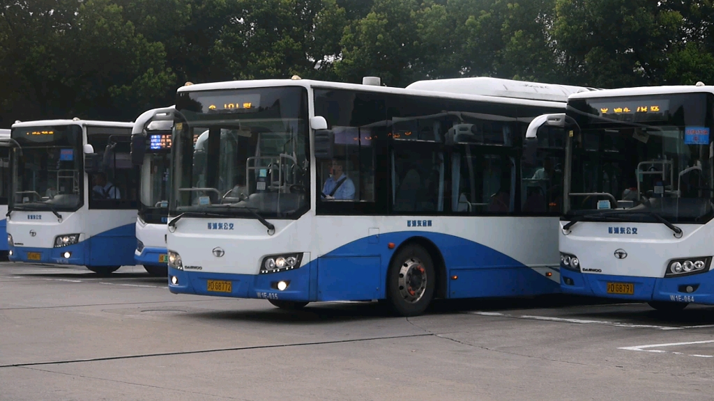 「即将报废」181路w1e-035港城路地铁站出站