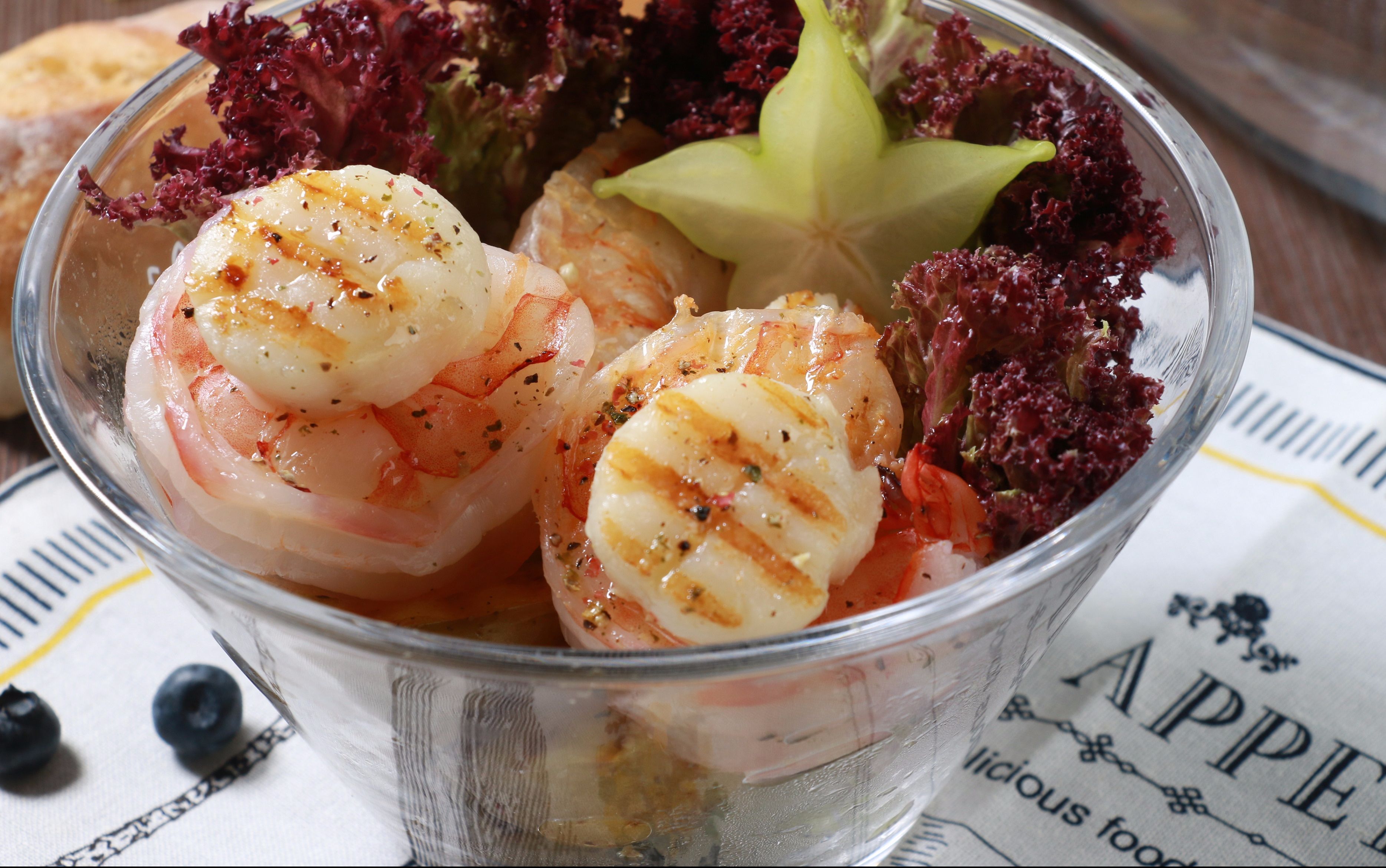 【轻奢海鲜沙拉】豪这一顿,不为别的,只为满足自己的胃口!_哔哩哔哩 (