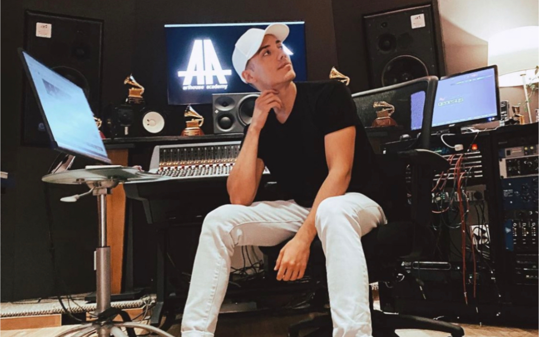 leroysanchezloveontoplivestandbytour汉堡场