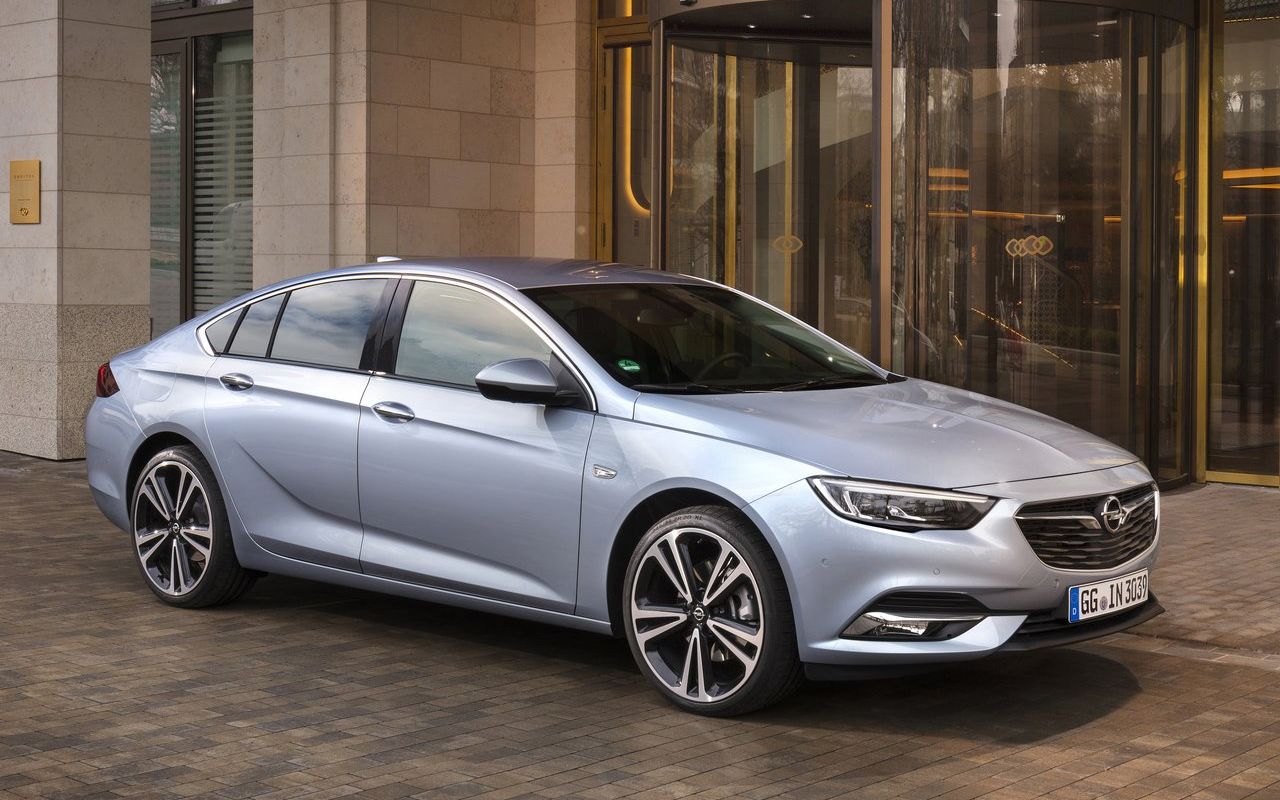 欧宝英速亚17款欧宝英速亚别克君威动态驾驶及内外设计展示1103