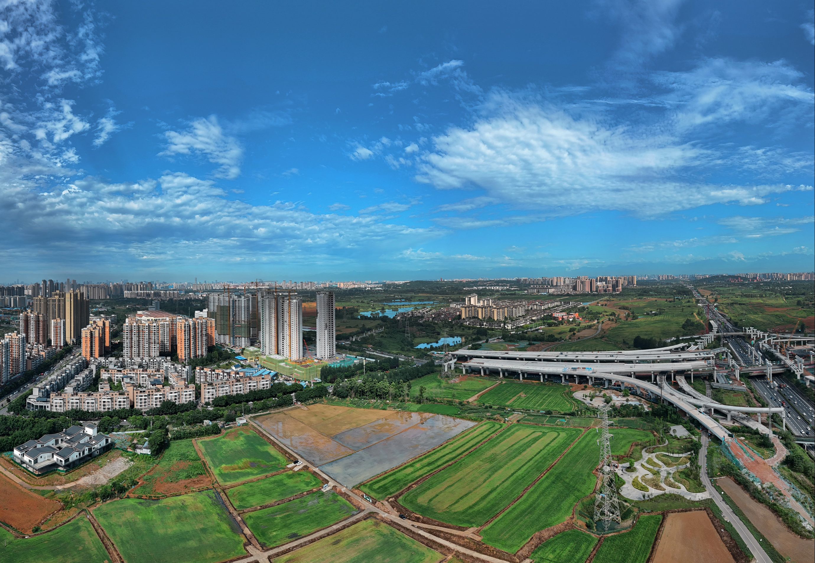 航拍成都平原:新都木兰北望,成德绵城市群连绵浩荡