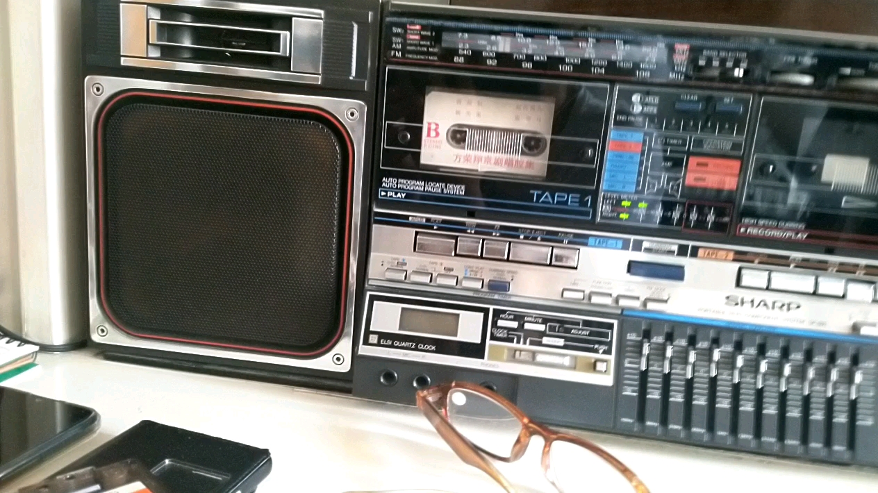 1982年的夏普收录机,牛掰