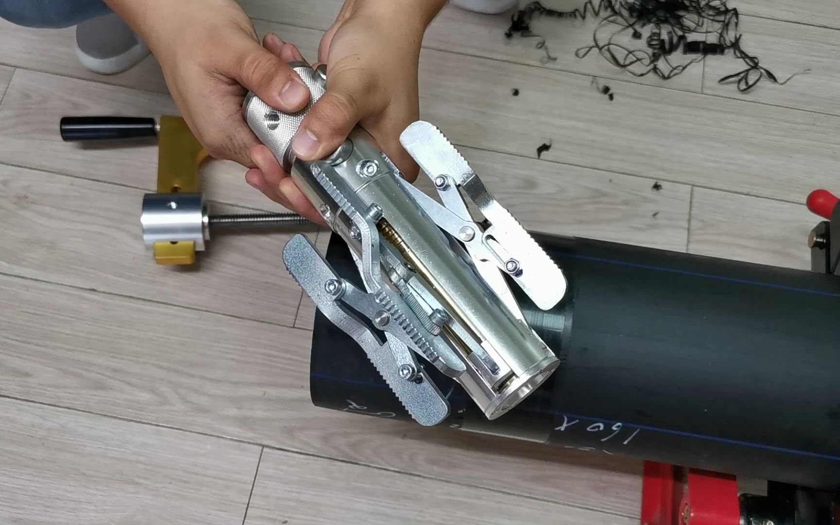 wp400g手摇旋转式pe管刮刀操作威品焊机