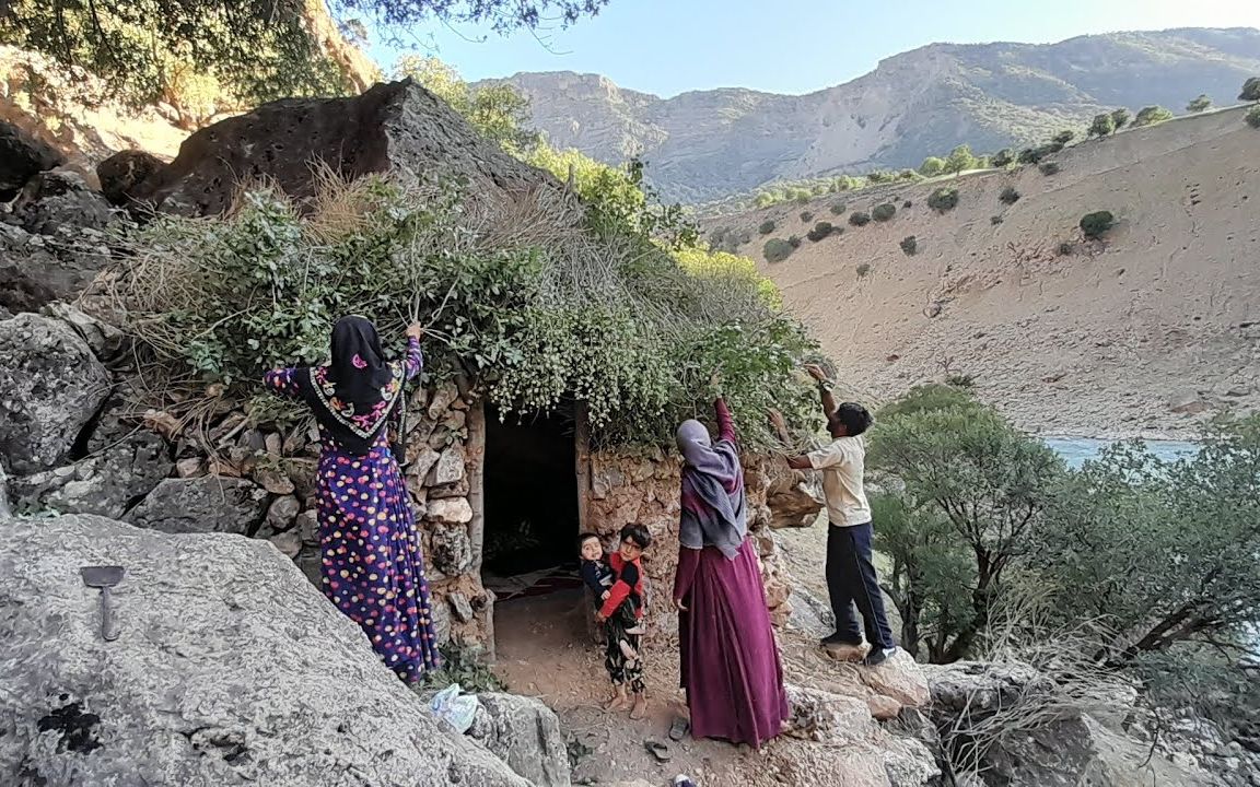 游牧民族为他们的小屋建造了一个屋顶---伊朗游牧( kuch)