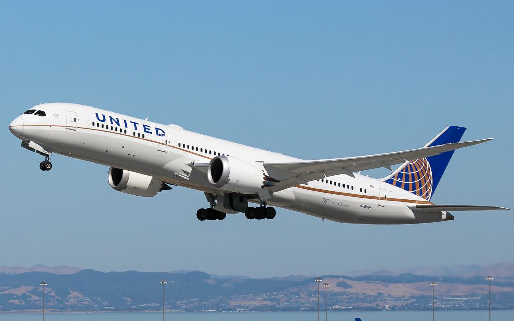 美国联合航空787墨尔本起降