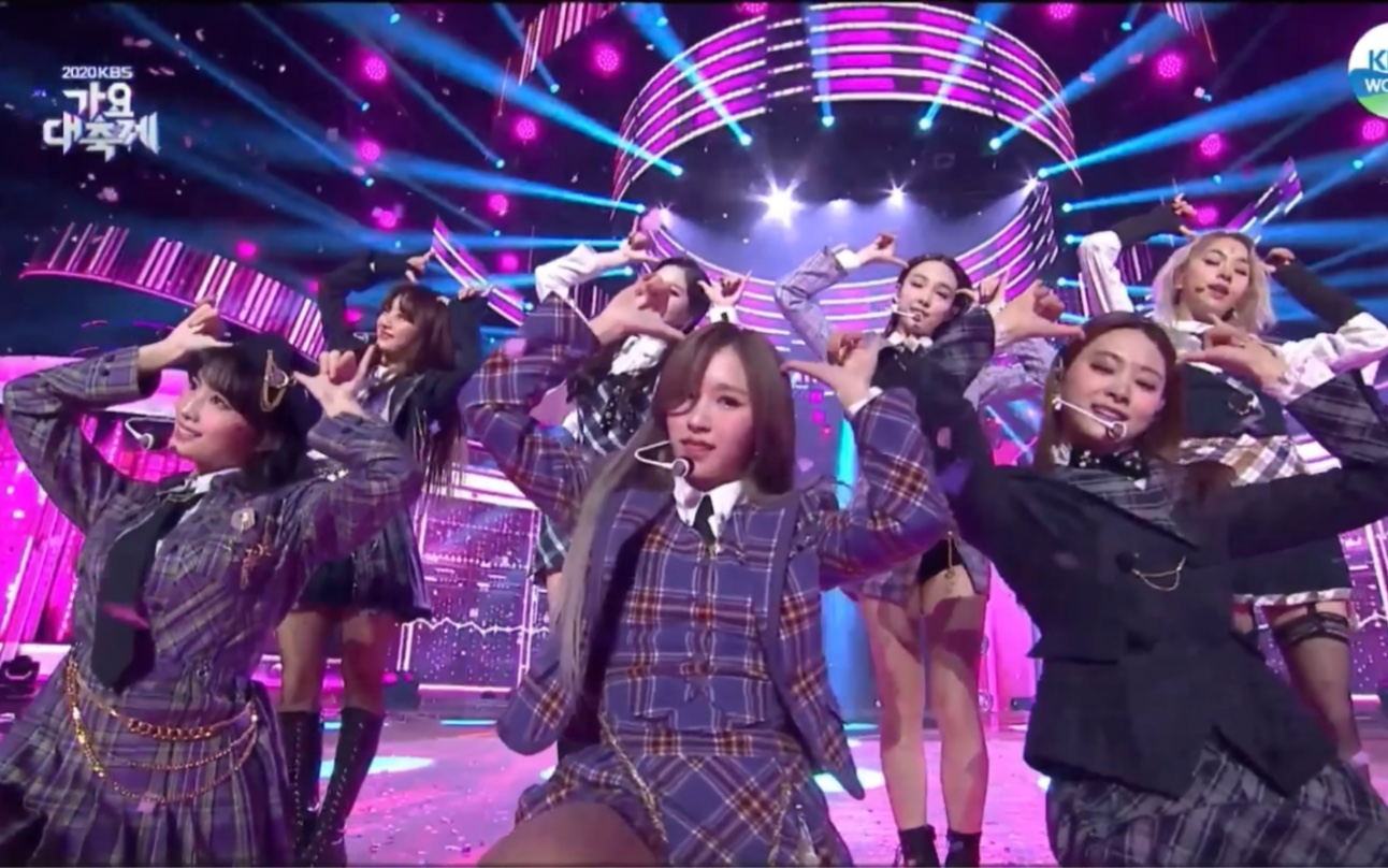 2020kbs歌谣大祝祭 twice signal舞台