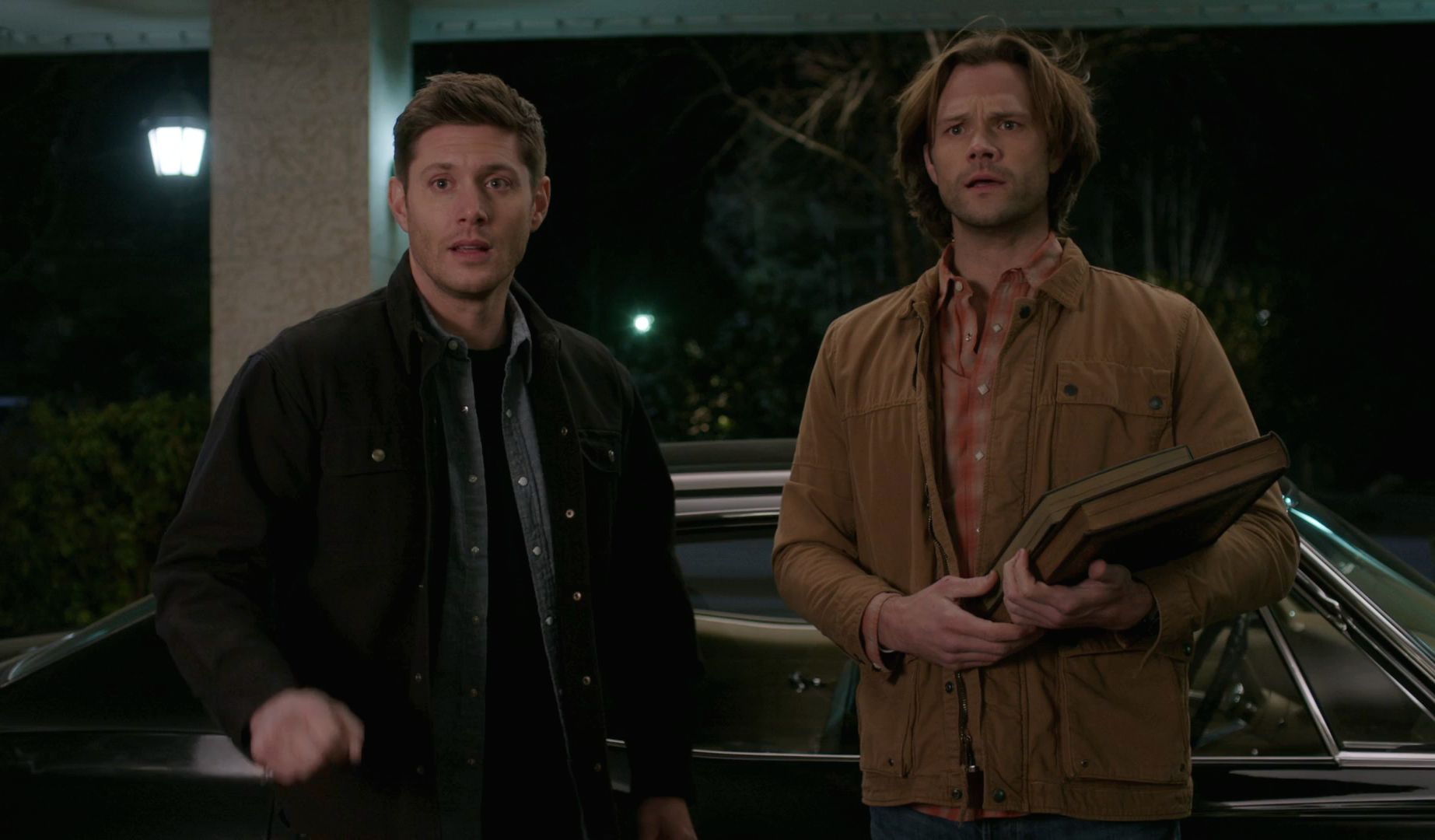 1216 等等,你给我俩订了两间房?