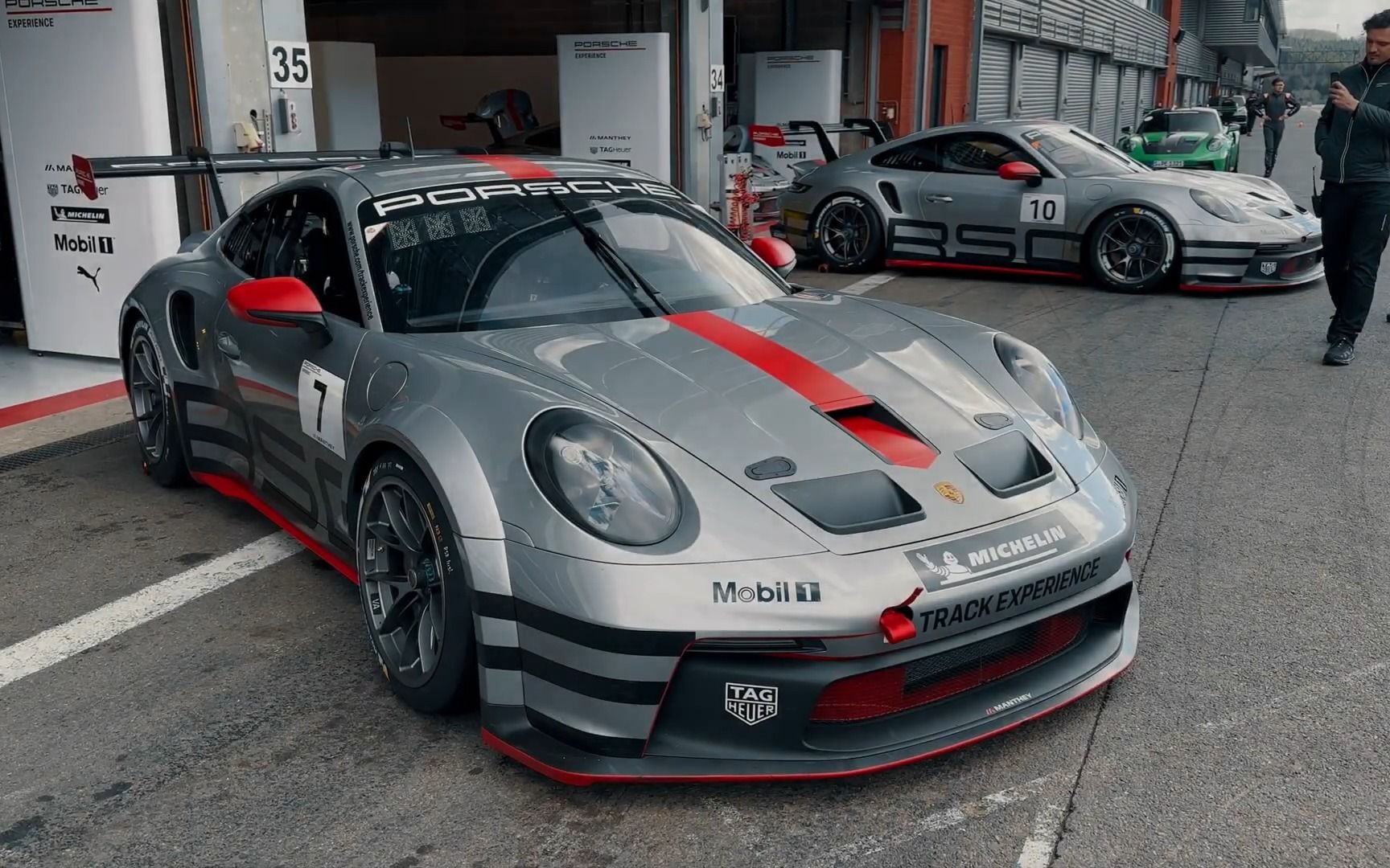 flat out! new porsche gt3 cup vs gt3 rs 992