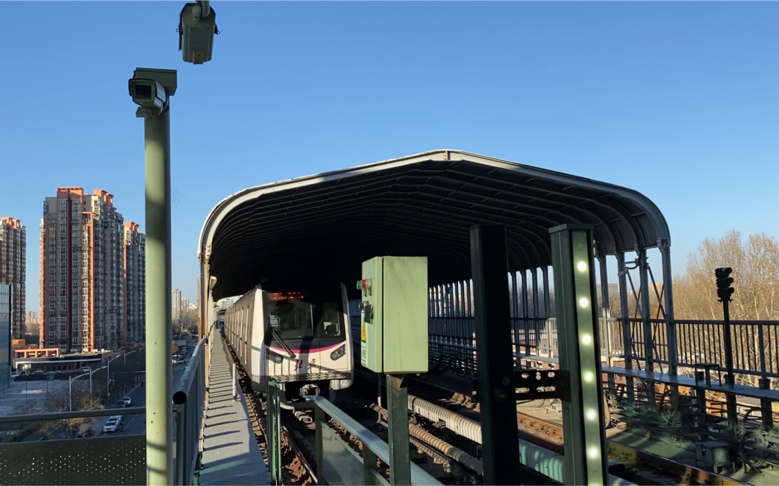 北京地铁5号线的站台广播终于换了清晰版