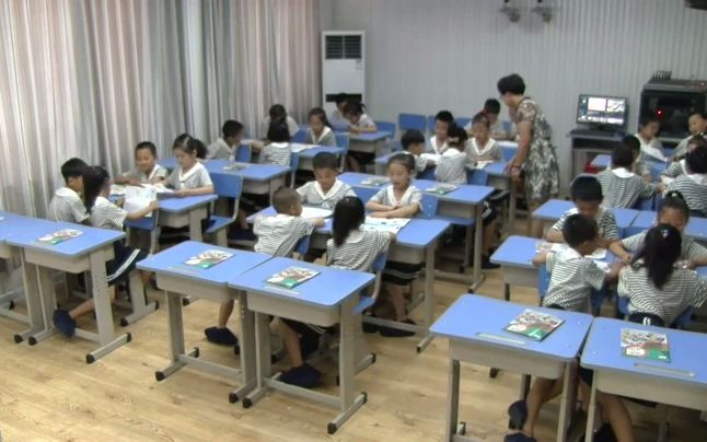 [图]部编版小学道德与法治一上:《上学路上》优质公开课获奖课2 (有课件教案 ) 一年级上册