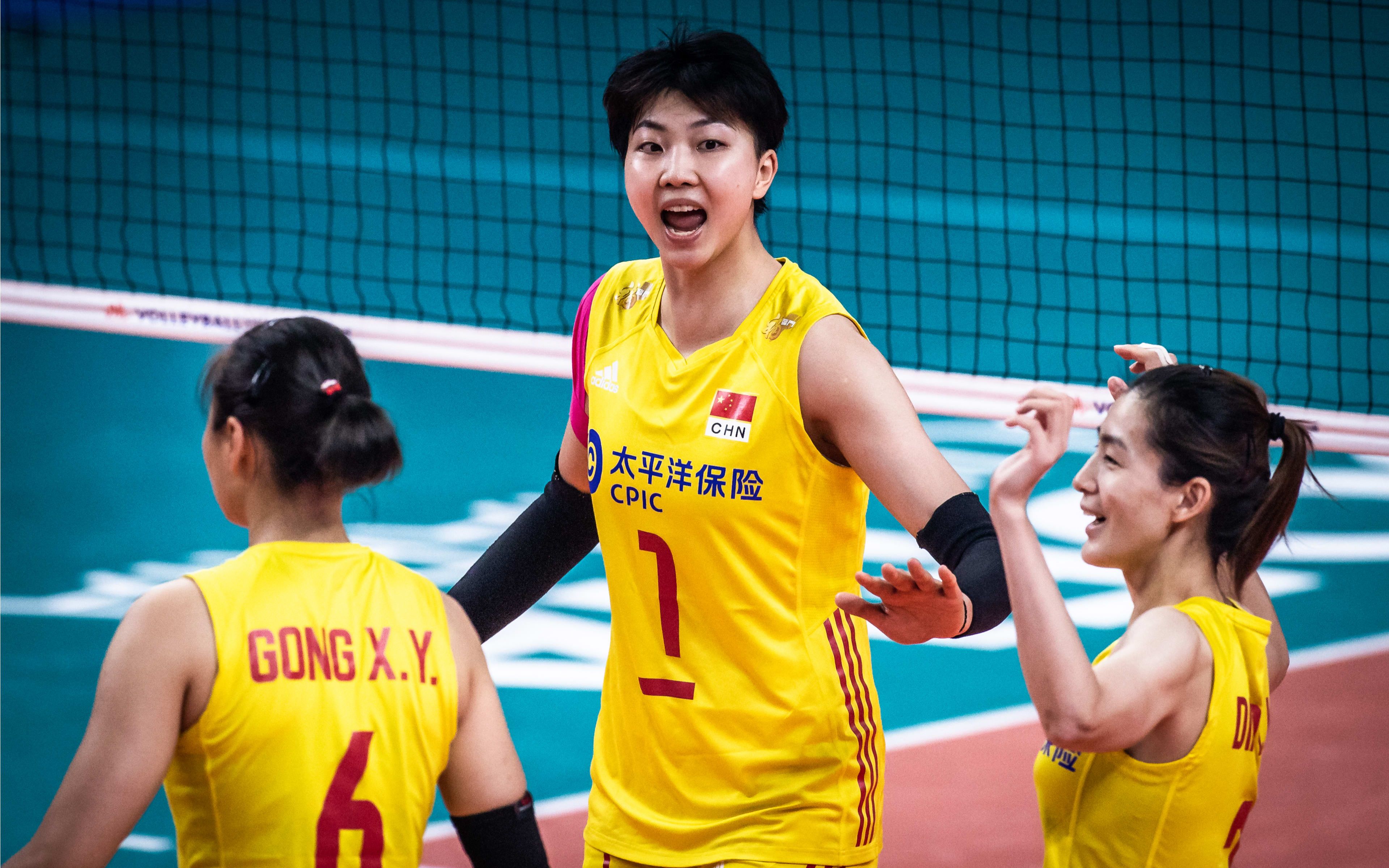 袁心玥,王媛媛进攻拦网,vnl中国女排对阵波兰女排