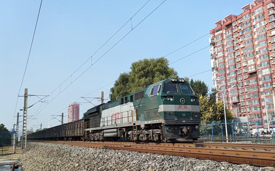 沈局吉段hxn5 0522牵引86945次敞车大列运行于苏抚线孤家子新园区间